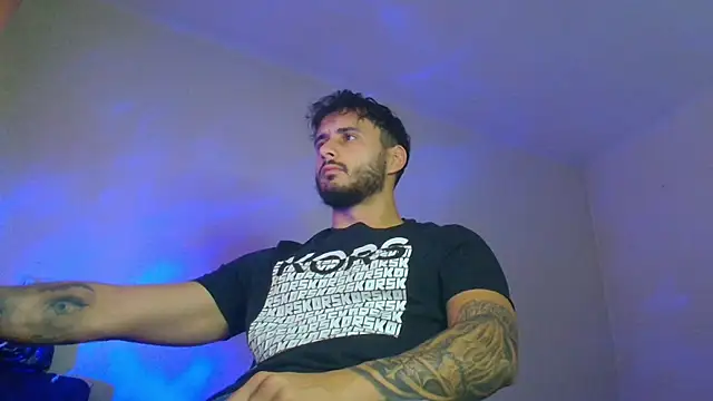 XanderCage99 online show from September 9, 5:18 am