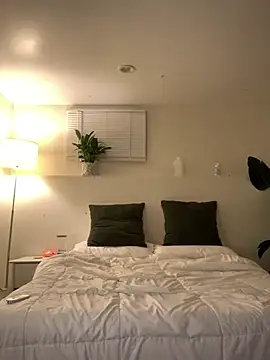 Yemmybees online show from January 14, 10:34 pm