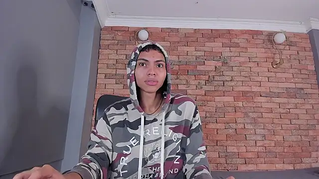 adam piarse01 online show from January 12, 11:09 pm