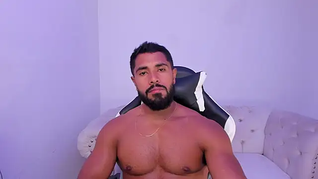 Santiago huntt online show from November 6, 9:40 pm