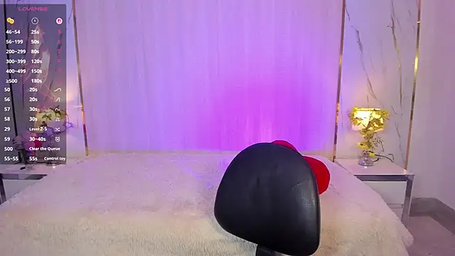 TylerBloom online show from June 12, 1:42 pm