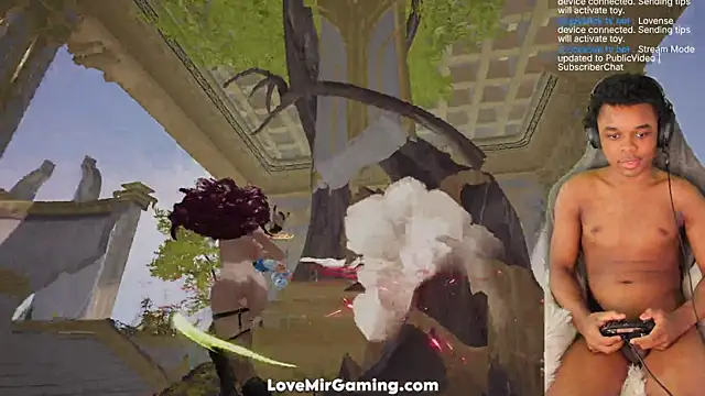 Snapshot of lovemirgaming chatting on October 7, 9:52 pm lovemirgaming online show from October 7, 9:52 pm