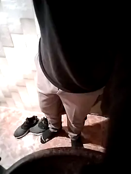 Snapshot of Man456545 chatting on September 13, 6:03 am Man456545 online show from September 13, 6:03 am