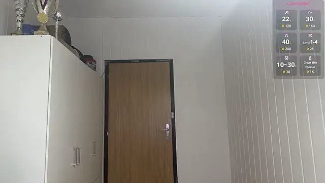 wannaseeyoursmile online show from February 5, 8:10 am