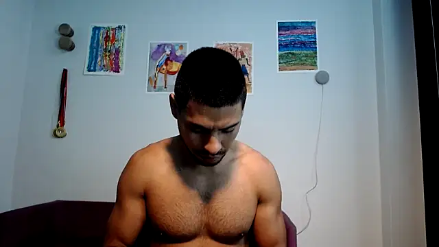 HOTLATINO2025 online show from November 10, 3:17 pm