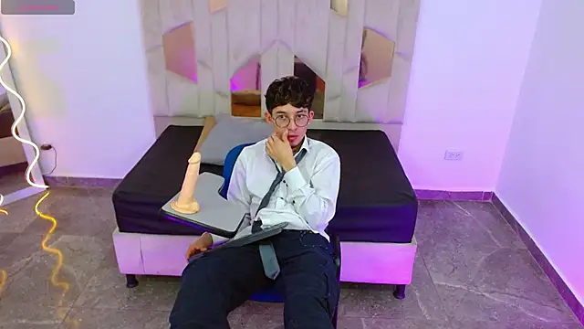 Axel tay online show from January 25, 3:30 am