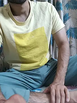 TOPMOON001 online show from April 1, 7:44 pm