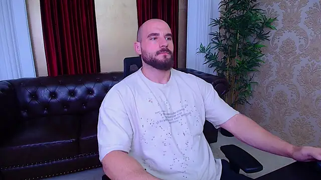 AdamJamesonn online show from October 9, 5:01 am