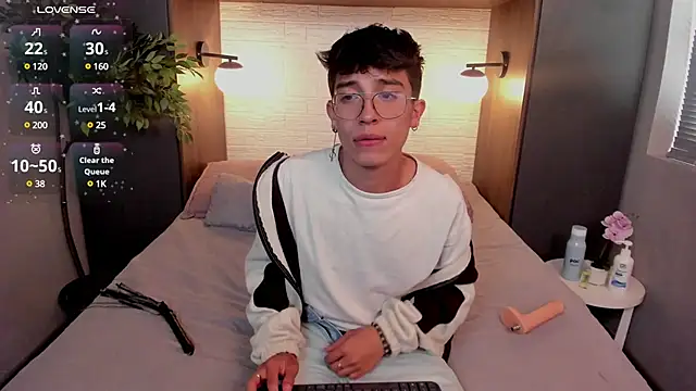 tim  fox online show from February 18, 7:32 pm