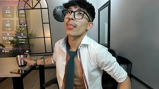 tim  fox online show from October 9, 12:32 pm