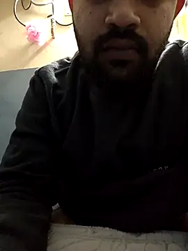 13lusty online show from March 11, 2:10 am