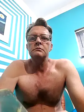 Snapshot of itsmeyes69 chatting on January 9, 9:27 am itsmeyes69 online show from January 9, 9:27 am