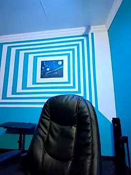 Snapshot of itsmeyes69 chatting on February 15, 10:11 pm itsmeyes69 online show from February 15, 10:11 pm