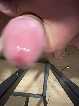 latinofhot online show from December 11, 10:37 am