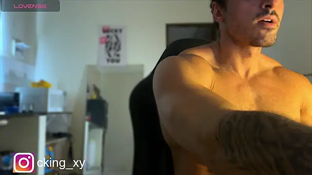 Lucasfit24 online show from March 22, 3:50 pm