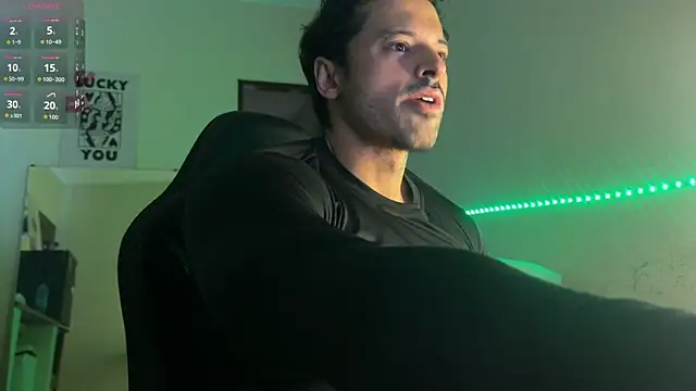 Lucasfit24 online show from April 12, 3:02 pm