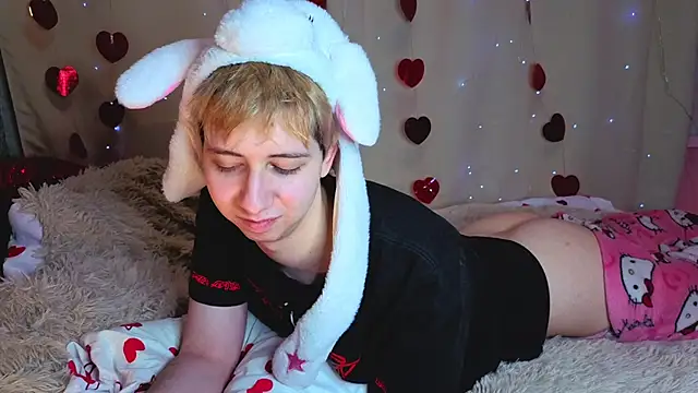 Timothy Fox online show from February 9, 12:15 am