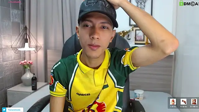 HarolddXL online show from March 25, 2:32 pm