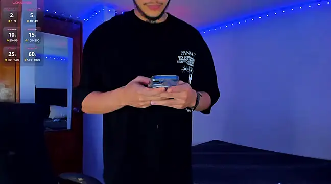 austinoficial online show from March 18, 1:46 am