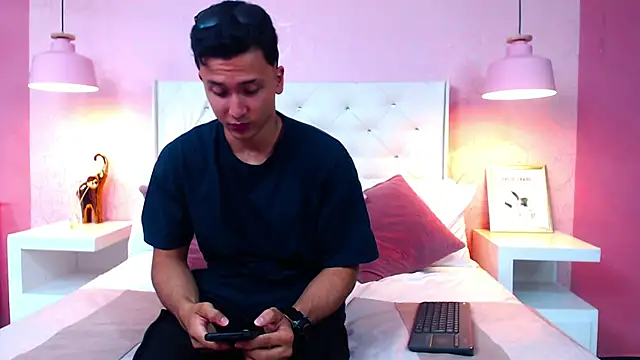 BrandonColee online show from January 18, 12:26 pm