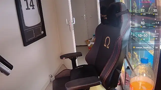 justinitt online show from February 26, 8:09 pm