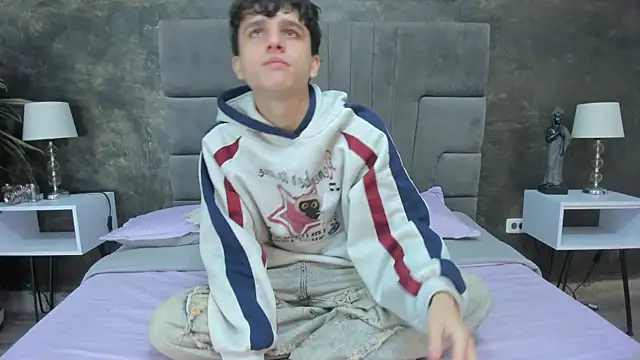 bruce hans online show from April 16, 11:43 am