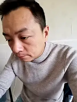 Snapshot of swg176 chatting on March 21, 2:07 am swg176 online show from March 21, 2:07 am