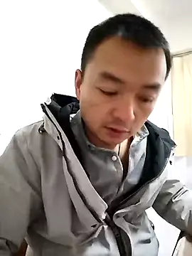 Snapshot of swg176 chatting on January 24, 5:21 am swg176 online show from January 24, 5:21 am