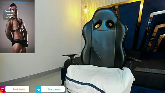 Brad Summer online show from October 8, 6:23 pm