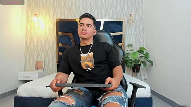 Brad Summer online show from January 29, 5:24 pm