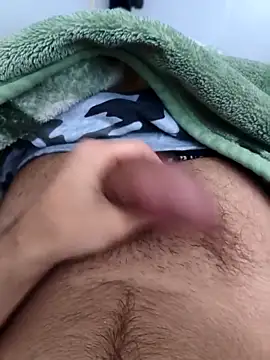 aliates27 online show from October 19, 2:09 pm