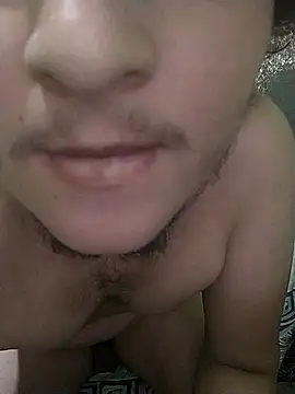 passivofoggozo69 online show from October 22, 2:43 pm