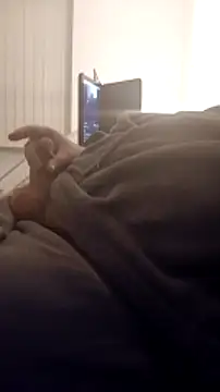 Snapshot of Paolo7619 chatting on February 3, 12:25 am Paolo7619 online show from February 3, 12:25 am