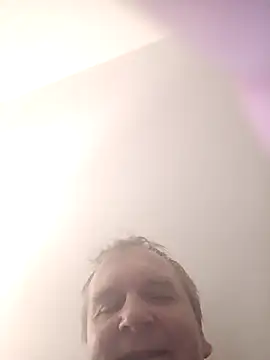 Snapshot of Paolo7619 chatting on March 16, 3:36 am Paolo7619 online show from March 16, 3:36 am