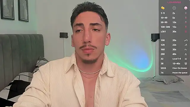 dylanspencer28 online show from January 25, 9:25 pm