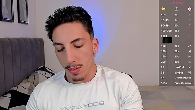 dylanspencer28 online show from March 4, 8:27 pm