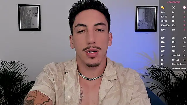 dylanspencer28 online show from March 22, 10:37 pm