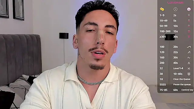 dylanspencer28 online show from February 24, 10:03 pm