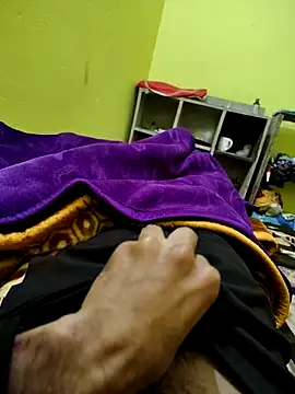 08uhj online show from February 4, 6:03 pm