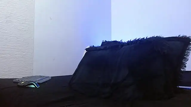 Lliam 2 online show from October 11, 5:22 am