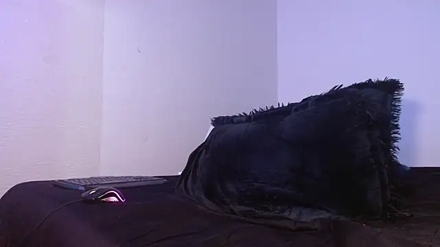 Lliam 2 online show from October 12, 5:23 am