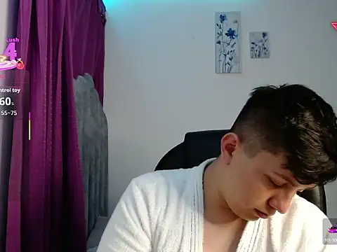 Snapshot of Alan_red chatting on October 7, 11:20 pm Alan red online show from October 7, 11:20 pm