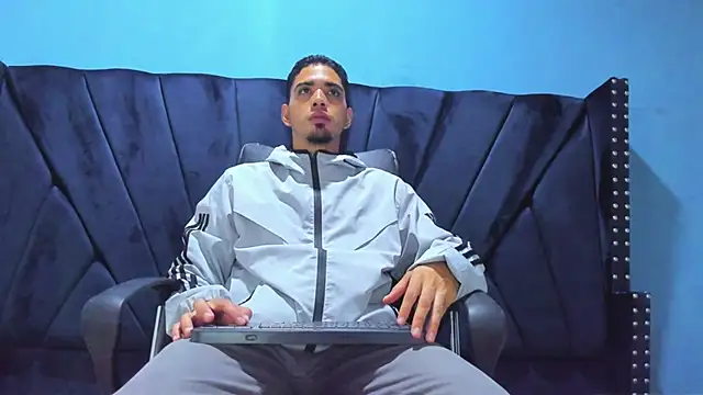 Snapshot of RYAN_PATERSON chatting on February 28, 8:28 pm RYAN PATERSON online show from February 28, 8:28 pm