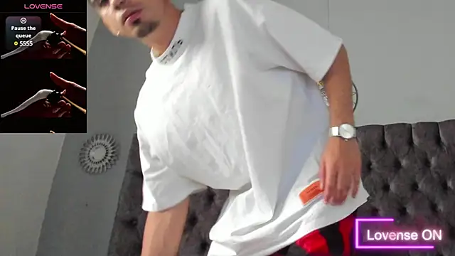 Snapshot of RYAN_PATERSON chatting on February 15, 7:50 pm RYAN PATERSON online show from February 15, 7:50 pm