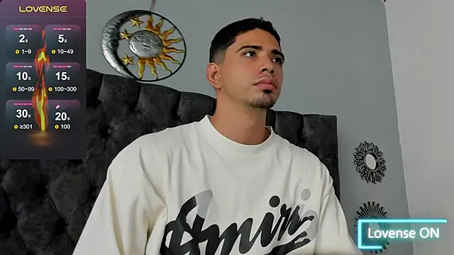 Snapshot of RYAN_PATERSON chatting on February 11, 7:27 pm RYAN PATERSON online show from February 11, 7:27 pm