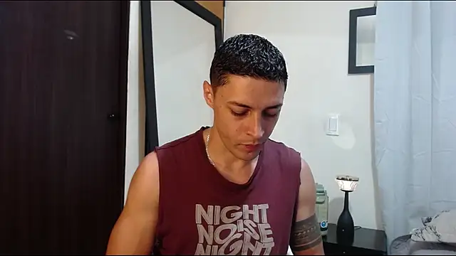 Frank Millers online show from February 25, 8:54 pm