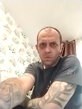 MaxDevilWhite online show from April 10, 4:36 pm