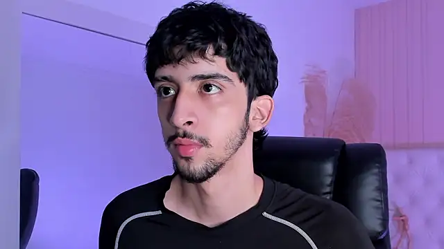 Alezzandro  online show from September 15, 8:32 pm