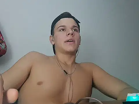 vitorsafado19 online show from March 4, 5:53 am