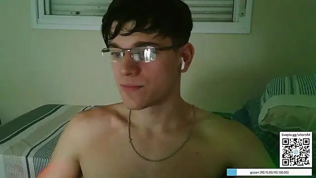 vitorsafado19 online show from April 15, 1:16 am